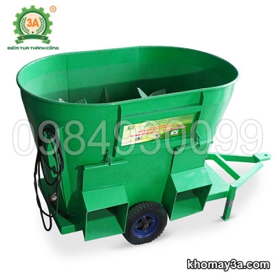 Máy trộn rải thức ăn cho bò di động 3A11kW 2