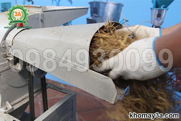 Máy nghiền rơm khô