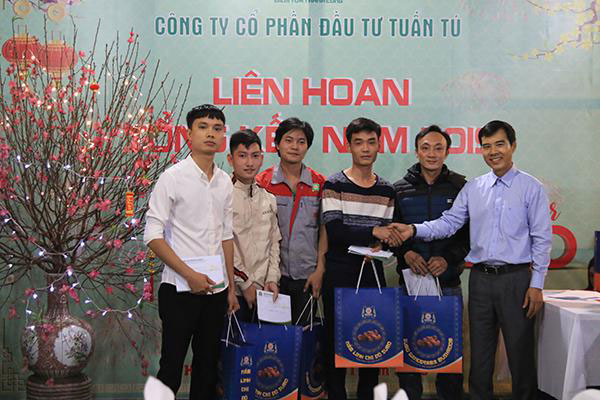 họp tổng kết năm 2019